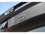 Volvo XC40 B4 Plus Dark | Trekhaak | Allseason banden | Verwarmbare voorstoelen en stuurwiel | Premium audio by Harman Kardon | Apple carplay/Android auto | Verwarmbare voorruit