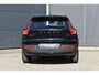 Volvo XC40 B4 Plus Dark | Trekhaak | Allseason banden | Verwarmbare voorstoelen en stuurwiel | Premium audio by Harman Kardon | Apple carplay/Android auto | Verwarmbare voorruit