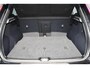 Volvo XC40 B4 Plus Dark | Trekhaak | Allseason banden | Verwarmbare voorstoelen en stuurwiel | Premium audio by Harman Kardon | Apple carplay/Android auto | Verwarmbare voorruit