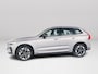 Volvo XC60 T6 Plug-in hybrid AWD Ultra Dark | SOH 100% | Panoramadak | 360° camera | Harman Kardon | Head-up Display | Stoel- en Stuurverwarming | Trekhaak
