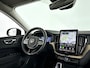 Volvo XC60 T6 Plug-in hybrid AWD Ultra Dark | SOH 100% | Panoramadak | 360° camera | Harman Kardon | Head-up Display | Stoel- en Stuurverwarming | Trekhaak