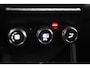 Renault Captur 1.6 E-Tech Plug-in Hybrid 160 Business | Camera | Trekhaak | Climate control | SoH 93,3% | Cruise control | LED |