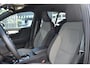 Volvo XC40 B4 Automaat Plus Dark | Premium Audio by Harman Kardon | Semi Electrische Trekhaak | Adaptieve Cruise Control | BLIS | Elektrisch verstelbare Voorstoelen | Stoel-/Stuurwiel verwarming | 19 Inch Lichtmetalen Velgen |