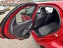 Toyota Yaris 1.5 Hybrid 115 DYNAMIC NIEUW DIRECT LEVERBAAR! STOEL/STUURVERW 17'' LM-VELGEN BLIND SPOT KEYLESS CLIMA APPLE/ANDROID PARK-SENSOREN