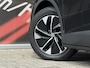 Volkswagen ID.4 Life 77 kWh / Trekhaak / Adapt. Cruise / Carplay / PDC V+A / Stoel verwarming