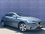 Volvo V40 1.5 T3 Polar+ Sport | R-Design | Harman Kardon Audio | Achteruitrijcamera | Parkeerassistent | Parkeersensoren | Panoramadak | Keyless Entry | Navigatie | Alarm | Stoelverwarming | Dealeronderhouden