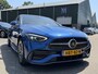 Mercedes-Benz C-klasse 300 e AMG Line Limited PHEV | VAN € 42.900,- VOOR € 39.877,- | UW WK-VOORDEEL: € 3.023,- | PANORAMADAK | DISTRONIC (ACC) | ACHTERUITRIJCAMERA | DODEHOEKASSISTENT | AMBIENT LIGHTING | MERCEDES-DEALER ONDERHOUDEN | RIJKLAAR MET 12 MAANDEN BOVAG GARANTIE |