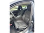 Volvo V60 2.0 T6 Plug-in Hybrid AWD Plus Dark | PHEV Long Range | Achteruitrijcamera | Parkeersensoren | Elektrisch Verstelbare Voorstoelen | Stoelverwarming voor en achter | Harman Kardon Audio | Keyless Entry | Elektrische Achterklep | Navigatie Google Maps | Apple Carplay | Android Auto