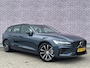 Volvo V60 2.0 T6 Plug-in Hybrid AWD Plus Dark | PHEV Long Range | Achteruitrijcamera | Parkeersensoren | Elektrisch Verstelbare Voorstoelen | Stoelverwarming voor en achter | Harman Kardon Audio | Keyless Entry | Elektrische Achterklep | Navigatie Google Maps | Apple Carplay | Android Auto