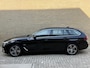 BMW 5-Serie Touring 530e Business Edition Plus Luxury | Lederen bekleding | Adaptieve cruise | Lane assist | Harman&kardon | Head up | Camera | Navigatie | Apple CarPlay | Sfeerverlichting | Sportstoelen met memory | Stoelverwarming | 18 inch velgen | Full-LED | DAB | Elektrische achterklep | Dealeronderhouden
