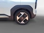 Kia EV3 Plus Advanced 81.4 kWh 1e Eigenaar | Schuifkantel dak | Harman/Kardon speakers | Fabrieksgarantie t/m 31-3-2032 +3x 1 jaar* | NAP