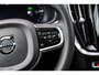 Volvo V60 2.0 T6 Plug-in hybrid AWD Ultra Dark | Google | Long Range | Schuif-/Kanteldak | Adaptieve Cruise Control | DAB | Head-Up Display | Camera | Stoelverwarming Voor + Achter | Harman Kardon Audio | Getint Glas | Zitverlenging | Elek. Stoelen | Memory | 19" LM