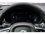 Volvo V60 2.0 T6 Plug-in hybrid AWD Ultra Dark | Google | Long Range | Schuif-/Kanteldak | Adaptieve Cruise Control | DAB | Head-Up Display | Camera | Stoelverwarming Voor + Achter | Harman Kardon Audio | Getint Glas | Zitverlenging | Elek. Stoelen | Memory | 19" LM