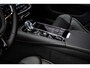 Volvo V60 2.0 T6 Plug-in hybrid AWD Ultra Dark | Google | Long Range | Schuif-/Kanteldak | Adaptieve Cruise Control | DAB | Head-Up Display | Camera | Stoelverwarming Voor + Achter | Harman Kardon Audio | Getint Glas | Zitverlenging | Elek. Stoelen | Memory | 19" LM