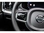 Volvo V60 2.0 T6 Plug-in hybrid AWD Ultra Dark | Google | Long Range | Schuif-/Kanteldak | Adaptieve Cruise Control | DAB | Head-Up Display | Camera | Stoelverwarming Voor + Achter | Harman Kardon Audio | Getint Glas | Zitverlenging | Elek. Stoelen | Memory | 19" LM