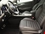 Alfa Romeo Tonale 1.5T Hybrid Veloce | 20'' LM. Velgen | Lederen bekleding | Adaptive Cruise Control | Parkeercamera Achter |
