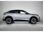 Peugeot 3008 1.2 Hybrid 145 Allure | Navigatie | 360° Camera | Stuurverwarming | Adaptieve Cruise Control | Dodehoeksensor | Climate Control | Parkeersensoren v+a | Draadloze Apple Carplay / Android Auto + telefoonlader | Armsteun | Led koplampen | Keyless |  Donker getint glas | 19" Lichtmetalen velgen |