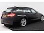 BMW 3-Serie Touring 320i (PANORAMADAK, TREKHAAK WEGKLAPBAAR, PARKEERSENSOREN, STOELVERWARMING, SPORSTOELEN, LED)