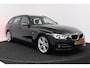 BMW 3-Serie Touring 320i (PANORAMADAK, TREKHAAK WEGKLAPBAAR, PARKEERSENSOREN, STOELVERWARMING, SPORSTOELEN, LED)