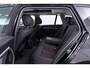 BMW 3-Serie Touring 320i (PANORAMADAK, TREKHAAK WEGKLAPBAAR, PARKEERSENSOREN, STOELVERWARMING, SPORSTOELEN, LED)