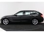 BMW 3-Serie Touring 320i (PANORAMADAK, TREKHAAK WEGKLAPBAAR, PARKEERSENSOREN, STOELVERWARMING, SPORSTOELEN, LED)