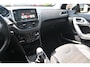 Peugeot 2008 1.2 PureTech Blue Lease Allure 130pk | Trekhaak | Panodak | Camera | Climate | Cruise