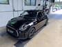 MINI Cooper 1.5 Esset. Automaat Cruise Clima Navigatie Carplay