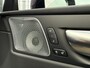 Volvo XC60 2.0 T8 Plug-in hybrid AWD Ultra Dark Exec. Ed. | Actieve Luchtvering | Bowers & Wilkins Audio | Head-up Display | 360 Graden Camera | Panoramadak | Lichtmetalen Velgen 22 inch | Elektrisch Verstelbare Voorstoelen | Geventileerde Stoelen | Massagefunctie | Keyless Entry | BLIS