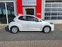 Toyota Yaris 1.5 Hybrid Active met parelmoer metallic