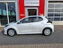 Toyota Yaris 1.5 Hybrid Active met parelmoer metallic