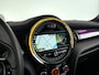 MINI Cooper 5-Deurs 1.5 Chili | Parkeersensoren | Stoelverwarming | Cruise control | Head-up display | Harman Kardon