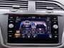 Volkswagen Tiguan 1.4 TSI eHybrid R-Line Business+ | Panodak | Camera | Zwenkbare trekhaak | ACC | Navi |
