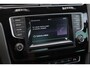 Volkswagen Golf 1.2 TSI Business Edition 105PK / 77kW, Verwarmbare voorstoelen, ErgoActive bestuurdersstoel met massagefunctie, 17" LMV, parkeersensoren voor en achter (pdc), achteruitrijcamera (rear view), navigatie, half lederen bekleding, privacy glas, 2-zone climatronic, elektrisch verstel- en verwarmbare buitenspiegels, reservewiel, cruise control, multifunctioneel lederen stuurwiel