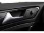 Volkswagen Golf 1.2 TSI Business Edition 105PK / 77kW, Verwarmbare voorstoelen, ErgoActive bestuurdersstoel met massagefunctie, 17" LMV, parkeersensoren voor en achter (pdc), achteruitrijcamera (rear view), navigatie, half lederen bekleding, privacy glas, 2-zone climatronic, elektrisch verstel- en verwarmbare buitenspiegels, reservewiel, cruise control, multifunctioneel lederen stuurwiel