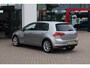 Volkswagen Golf 1.2 TSI Business Edition 105PK / 77kW, Verwarmbare voorstoelen, ErgoActive bestuurdersstoel met massagefunctie, 17" LMV, parkeersensoren voor en achter (pdc), achteruitrijcamera (rear view), navigatie, half lederen bekleding, privacy glas, 2-zone climatronic, elektrisch verstel- en verwarmbare buitenspiegels, reservewiel, cruise control, multifunctioneel lederen stuurwiel