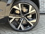 Volvo XC60 2.0 T8 Plug-in hybrid AWD Ultra Dark Exec. Ed. | Actieve Luchtvering | Bowers & Wilkins Audio | Head-up Display | 360 Graden Camera | Panoramadak | Lichtmetalen Velgen 22 inch | Elektrisch Verstelbare Voorstoelen | Geventileerde Stoelen | Massagefunctie | Keyless Entry | BLIS