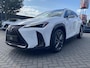 Lexus UX 300h Ultimate Edition DIRECT LEVERBAAR EL-ACHTERKLEP STUURVERW STOELVERW GROOT-SCHERM BLIND-SPOT
