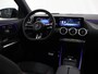 Mercedes-Benz GLA 180 Business Solution AMG | Panoramaschuifdak | Premium Plus | Trekhaak | Nightpakket | Achteruitrijcamera | Stoelverwarming voor |