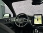 Volvo XC60 2.0 T8 Plug-in hybrid AWD Ultra Dark Exec. Ed. | Actieve Luchtvering | Bowers & Wilkins Audio | Head-up Display | 360 Graden Camera | Panoramadak | Lichtmetalen Velgen 22 inch | Elektrisch Verstelbare Voorstoelen | Geventileerde Stoelen | Massagefunctie | Keyless Entry | BLIS
