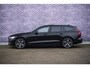 Volvo V60 2.0 T6 Plug-in hybrid AWD Ultra Dark | Google | Long Range | Schuif-/Kanteldak | Adaptieve Cruise Control | DAB | Head-Up Display | Camera | Stoelverwarming Voor + Achter | Harman Kardon Audio | Getint Glas | Zitverlenging | Elek. Stoelen | Memory | 19" LM