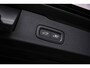 Volvo V60 2.0 T6 Plug-in hybrid AWD Ultra Dark | Google | Long Range | Schuif-/Kanteldak | Adaptieve Cruise Control |Trekhaak inklapbare | DAB | Head-Up Display | Camera | Stoelverwarming Voor + Achter | Harman Kardon Audio | Getint Glas | Zitverlenging | Elek. Stoelen | Memory | 20" LM