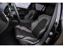 Volvo V60 2.0 T6 Plug-in hybrid AWD Ultra Dark | Google | Long Range | Schuif-/Kanteldak | Adaptieve Cruise Control |Trekhaak inklapbare | DAB | Head-Up Display | Camera | Stoelverwarming Voor + Achter | Harman Kardon Audio | Getint Glas | Zitverlenging | Elek. Stoelen | Memory | 20" LM