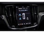 Volvo V60 2.0 T6 Plug-in hybrid AWD Ultra Dark | Google | Long Range | Schuif-/Kanteldak | Adaptieve Cruise Control | DAB | Head-Up Display | Camera | Stoelverwarming Voor + Achter | Harman Kardon Audio | Getint Glas | Zitverlenging | Elek. Stoelen | Memory | 19" LM