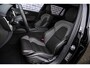 Volvo V60 2.0 T6 Plug-in hybrid AWD Ultra Dark | Google | Long Range | Schuif-/Kanteldak | Adaptieve Cruise Control | DAB | Head-Up Display | Camera | Stoelverwarming Voor + Achter | Harman Kardon Audio | Getint Glas | Zitverlenging | Elek. Stoelen | Memory | 19" LM