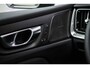Volvo V60 2.0 T6 Plug-in hybrid AWD Ultra Dark | Google | Long Range | Schuif-/Kanteldak | Adaptieve Cruise Control |Trekhaak inklapbare | DAB | Head-Up Display | Camera | Stoelverwarming Voor + Achter | Harman Kardon Audio | Getint Glas | Zitverlenging | Elek. Stoelen | Memory | 20" LM