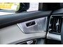 Volvo XC90 2.0 T8 Plug-in hybrid AWD Ultra Dark Executive | Trekhaak | Luchtvering | Gelaagd Glas | Bowers & Wilkins | Massage & Ventilatie Stoelen | Panoramadak |