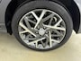 Hyundai Kona 1.6 GDI HEV Premium | Leer | Stoelventilatie | Trekhaak | Trekgewicht 1300kg | Stoel + stuurverwarming |