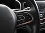 Renault Megane Estate 1.2 TCe Limited Climate control Cruise control Led Lichtmetalen velgen Navigatie Parkeersensoren achter
