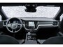 Volvo V60 2.0 T6 Plug-in hybrid AWD Ultra Dark | Google | Long Range | Schuif-/Kanteldak | Adaptieve Cruise Control | DAB | Head-Up Display | Camera | Stoelverwarming Voor + Achter | Harman Kardon Audio | Getint Glas | Zitverlenging | Elek. Stoelen | Memory | 19" LM