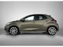 Toyota Yaris 1.5 Hybrid 130 Executive | BTW voertuig | Stoel+stuurverwarming | Dodehoek detectie | Parkeersensoren voor+achter | Apple CarPlay/Android Auto | Cruise Control Adaptive | Achteruitrijcamera |